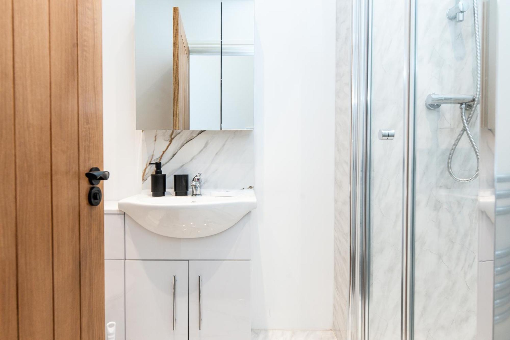 Deluxe 2 Bedroom Apartment In City Centre นอตติงแฮม ภายนอก รูปภาพ
